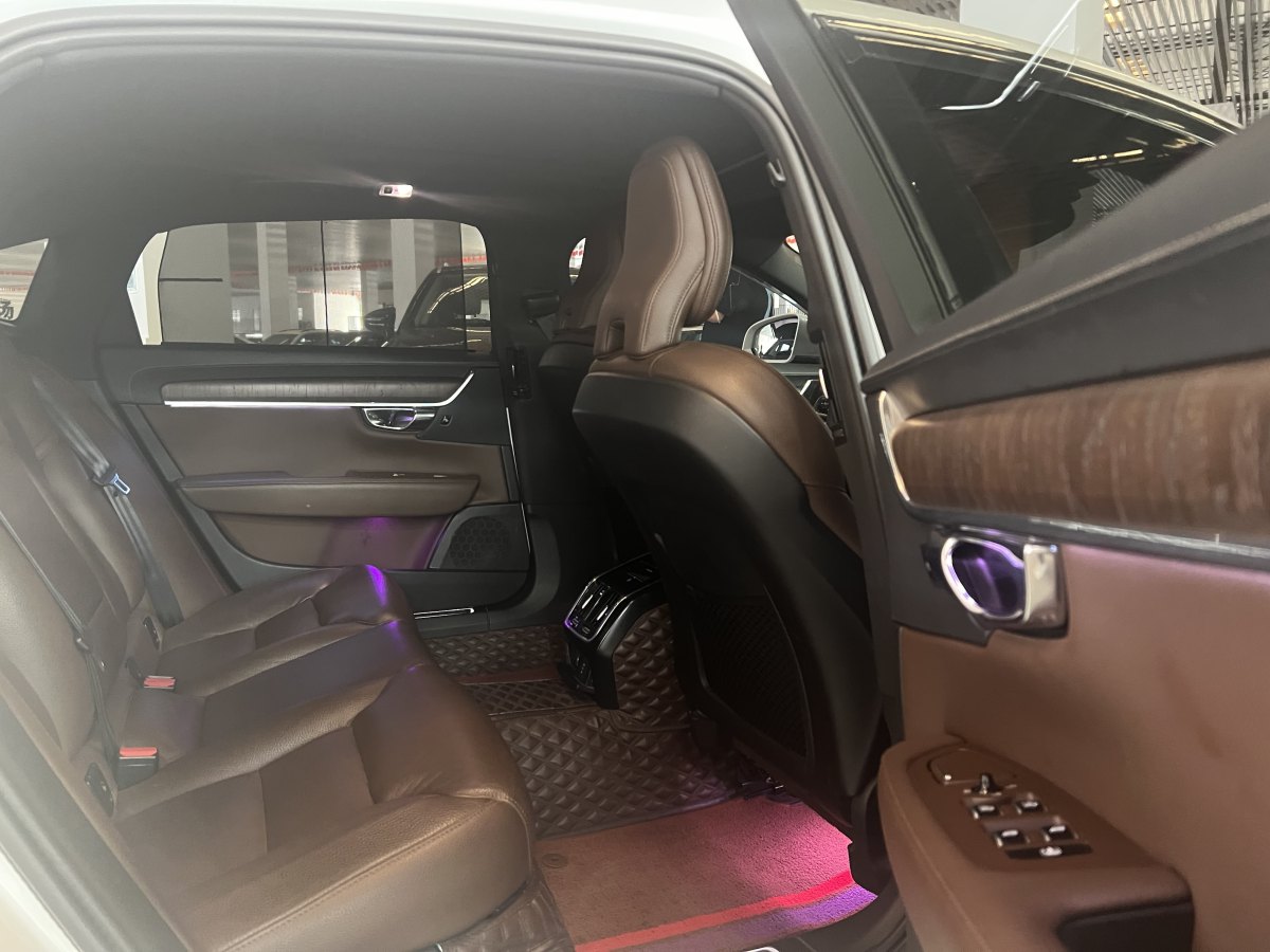 沃爾沃 S90  2021款 B5 智遠豪華版圖片