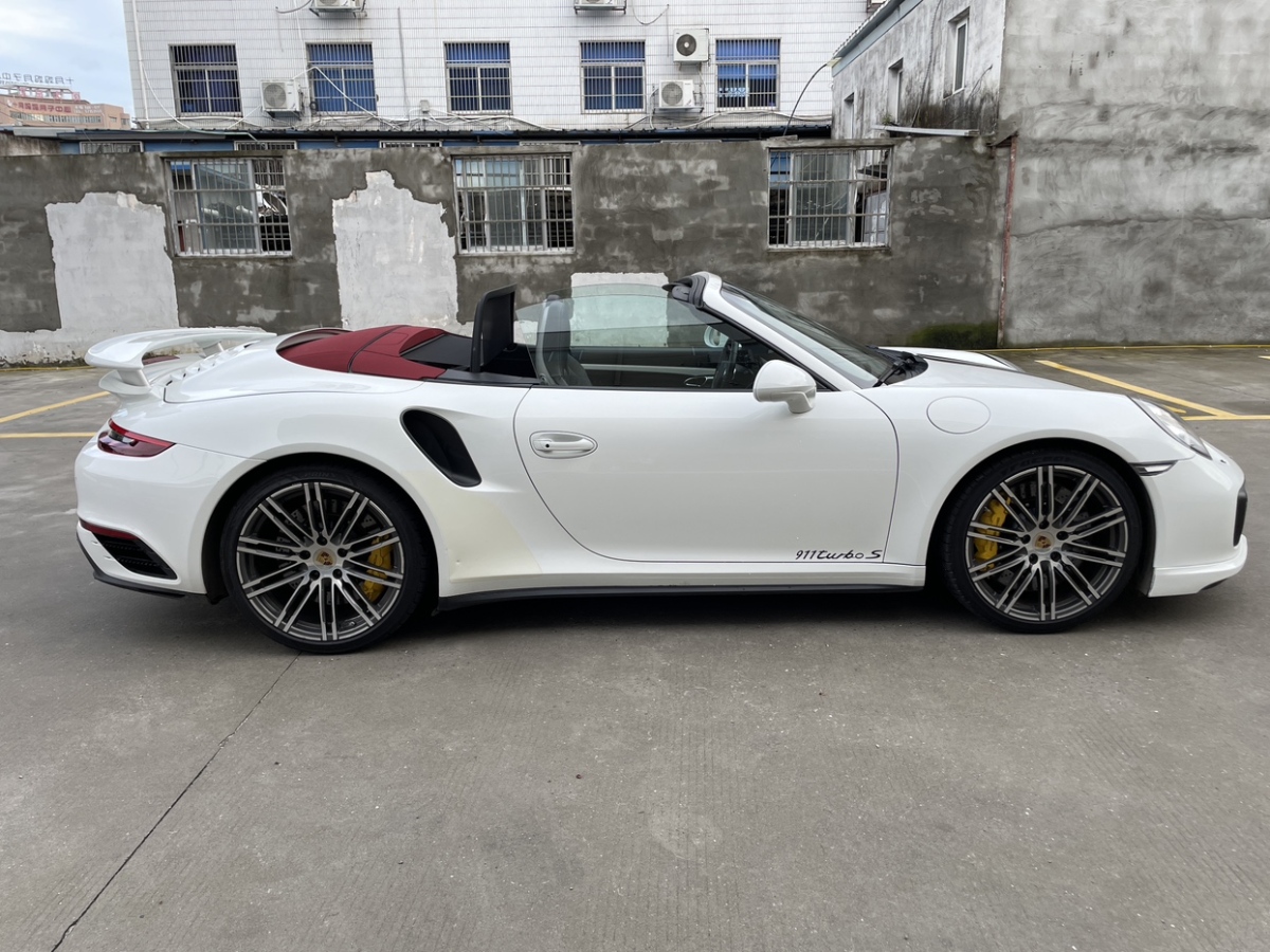 2014年5月保時(shí)捷 911  2014款 Turbo Cabriolet 3.8T