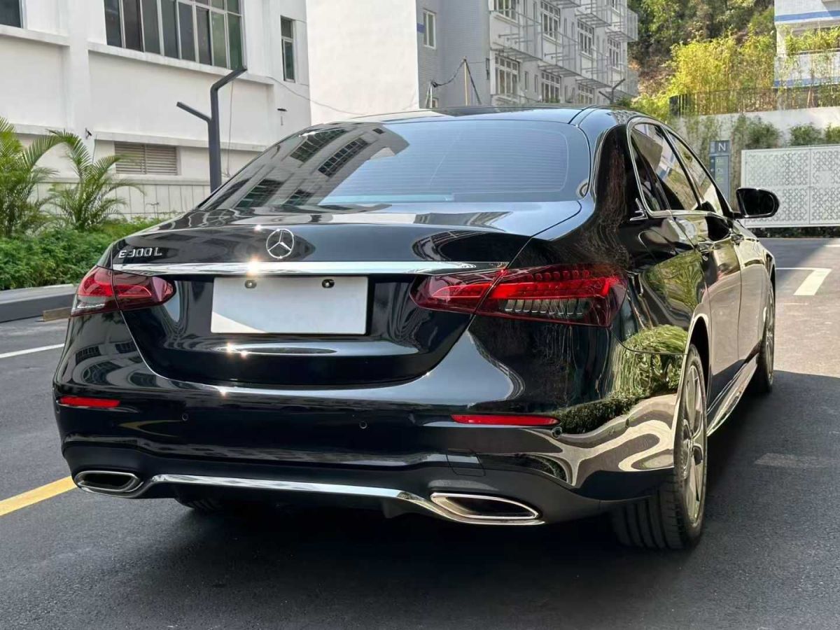 奔馳 奔馳E級(jí)  2023款 E 300 L 豪華型圖片