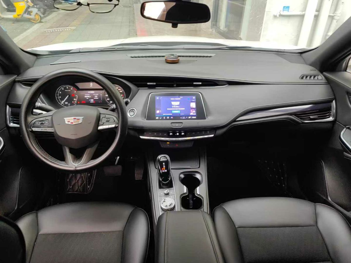 凱迪拉克 XT5  2021款 2.0T 兩驅(qū)豪華型圖片
