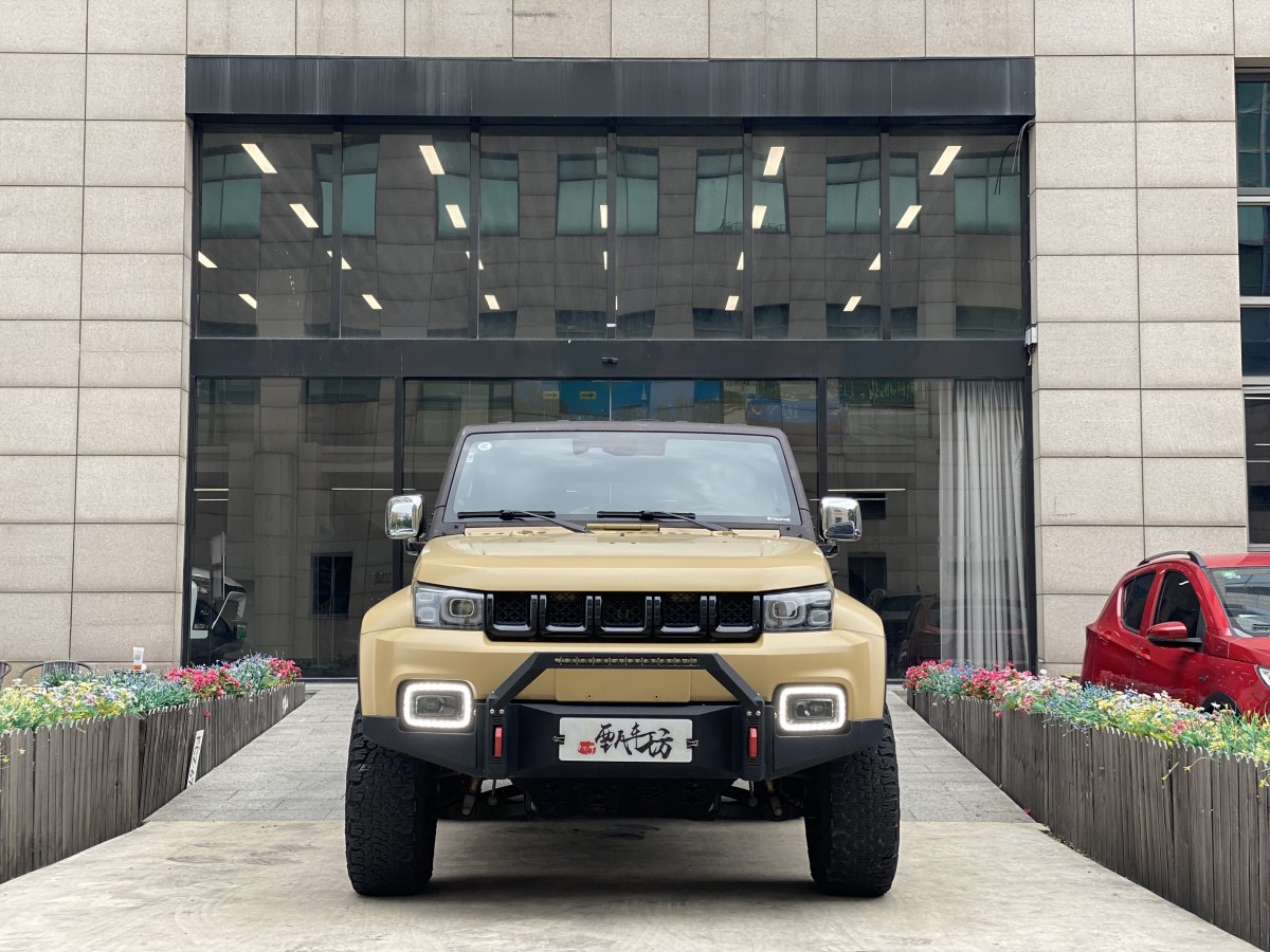北京 BJ40  2019款  2.3T 自动四驱环塔冠军版 国VI图片