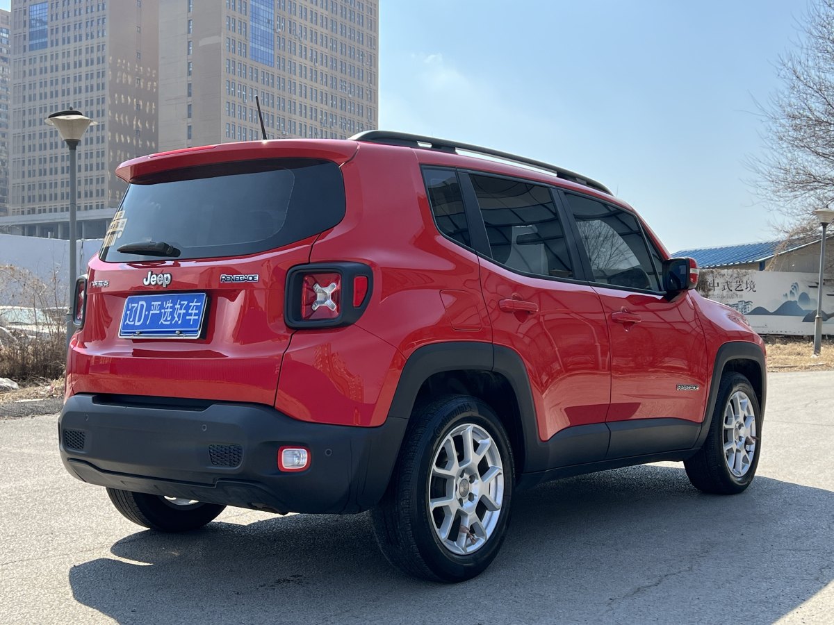 Jeep 自由俠  2019款 220T 自動領(lǐng)先版圖片