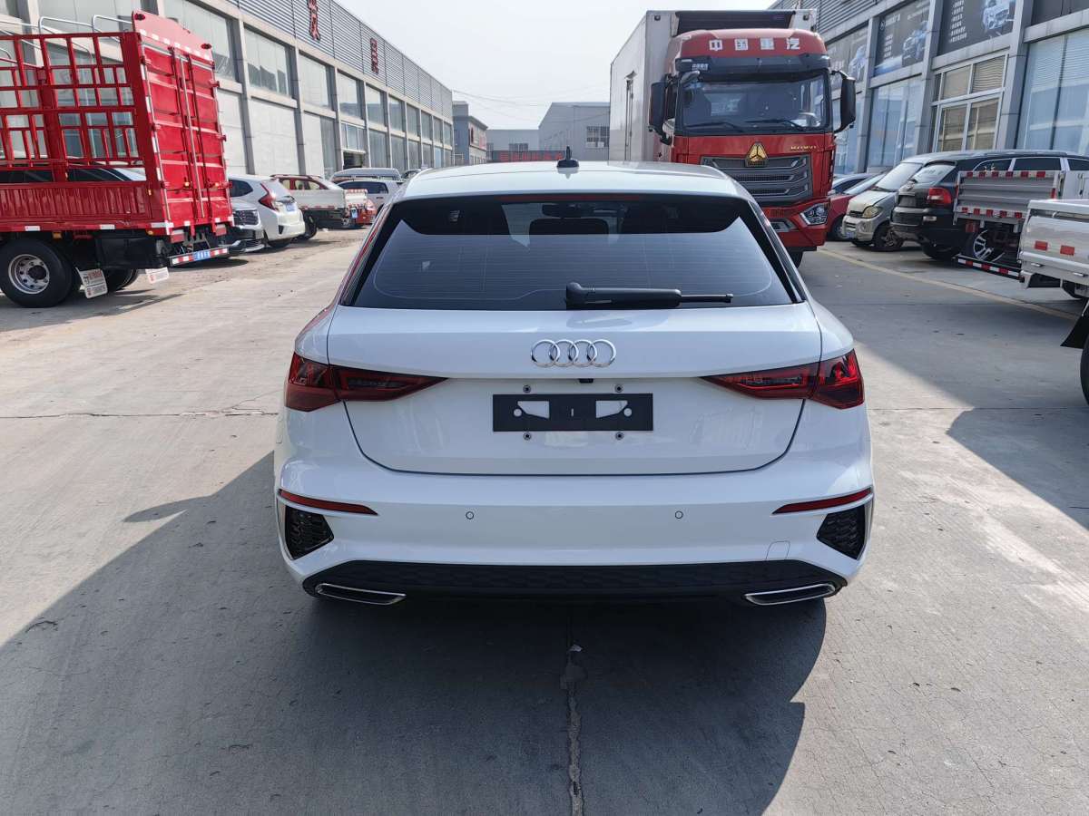 2021年5月奧迪 奧迪A3  2021款 Sportback 35 TFSI 時(shí)尚運(yùn)動(dòng)型