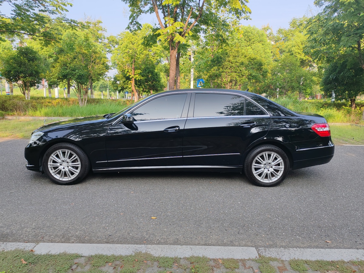 奔驰 奔驰E级  2012款 E 300 L 优雅型图片