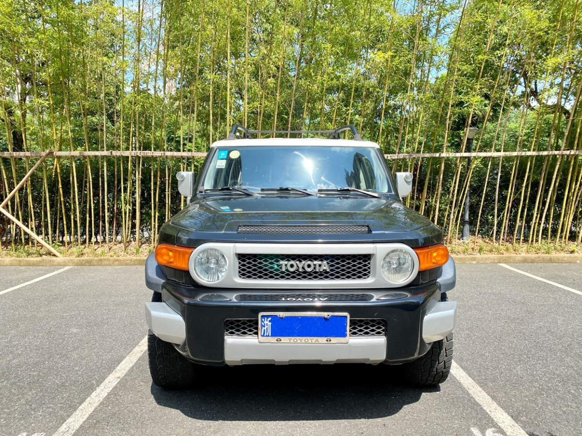 2007年8月丰田 FJ 酷路泽  2007款 4.0L