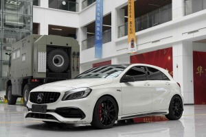 奔驰A级AMG 奔驰 改款 AMG A 45 4MATIC