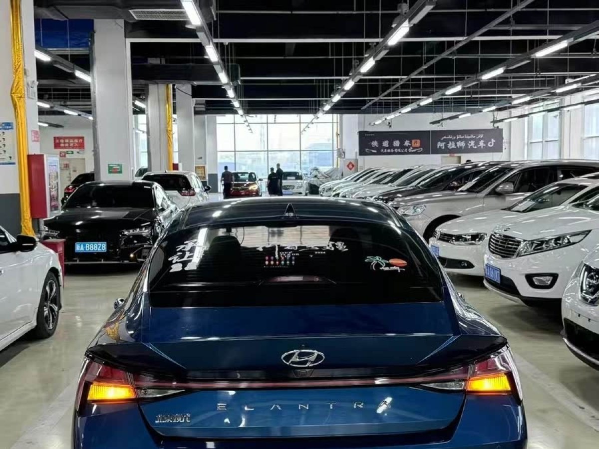現(xiàn)代 伊蘭特  2021款 1.5L LUX尊貴版圖片