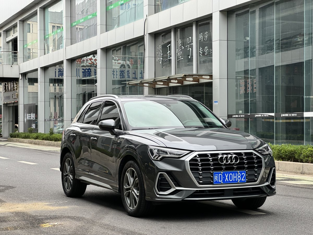 2022年6月奧迪 奧迪Q3  2022款 40 TFSI 時(shí)尚動(dòng)感型