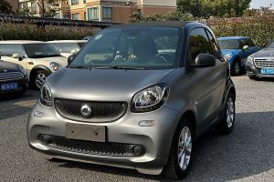 fortwo smart 1.0L 52千瓦硬頂靈動(dòng)版