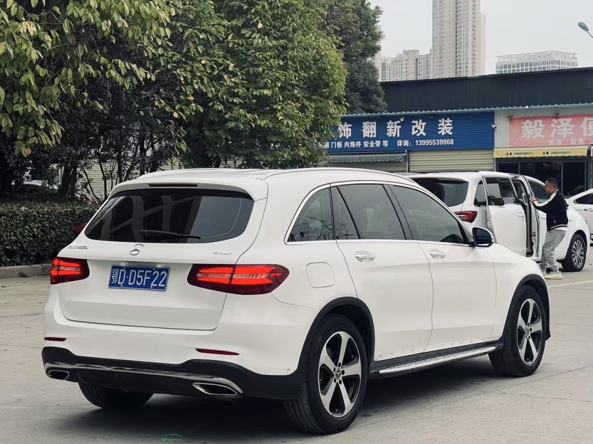 奔馳 奔馳GLC  2018款 改款 GLC 260 4MATIC 豪華型圖片