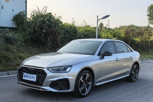 奥迪A4L 奥迪 40 TFSI quattro 豪华动感型