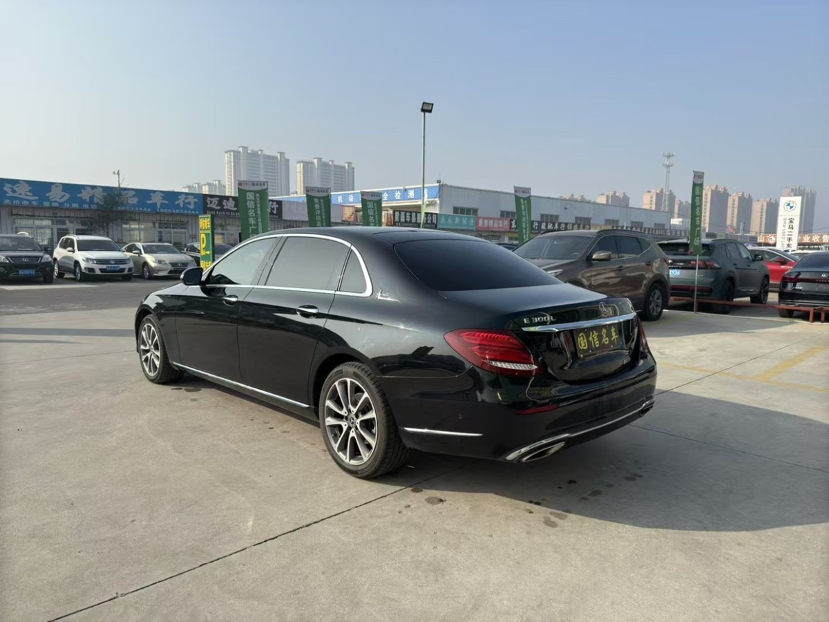 奔馳 奔馳E級  2019款 E 300 L 豪華型圖片