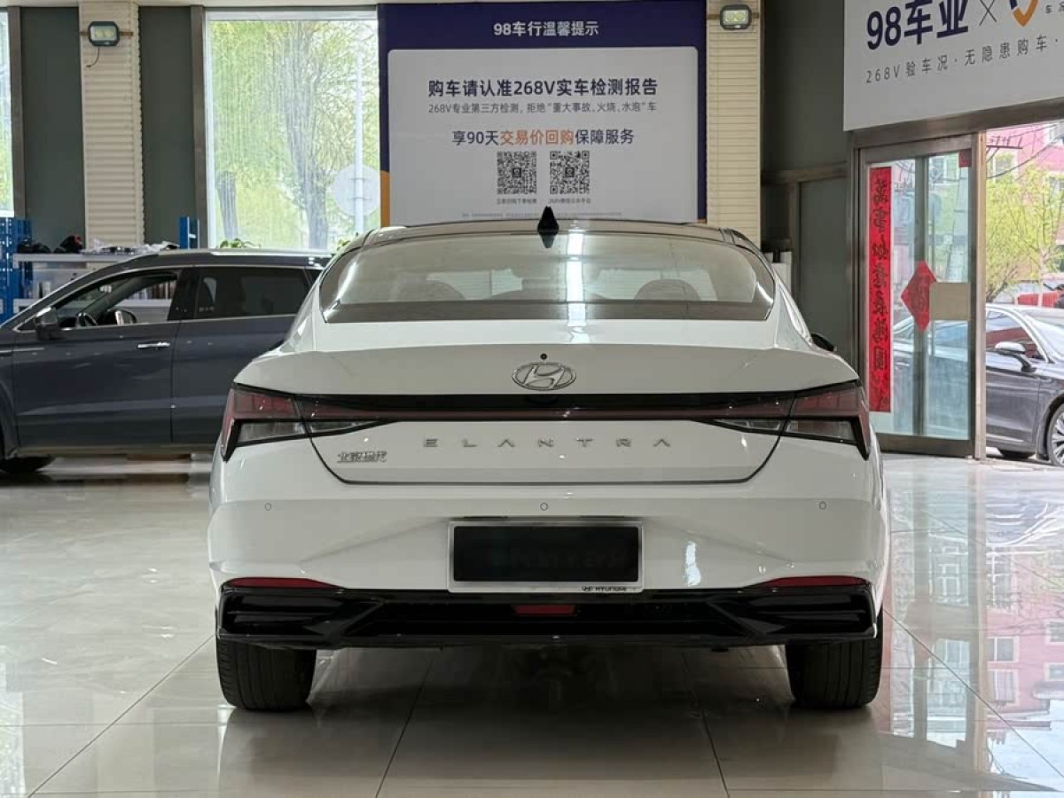 現(xiàn)代 伊蘭特  2021款 1.5L LUX尊貴版圖片