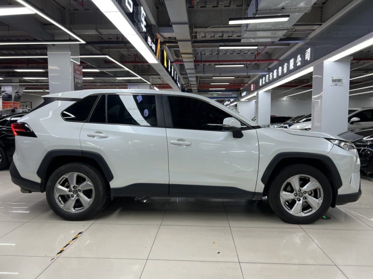 豐田 RAV4榮放  2021款 2.0L CVT兩驅風尚版圖片