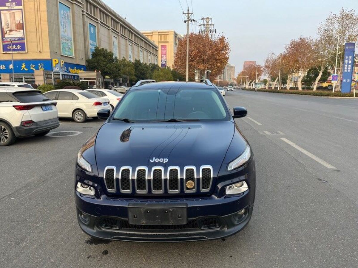 Jeep 自由光  2016款 2.4L 領(lǐng)先版圖片