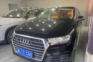 奥迪Q7 奥迪 55 TFSI 技术型