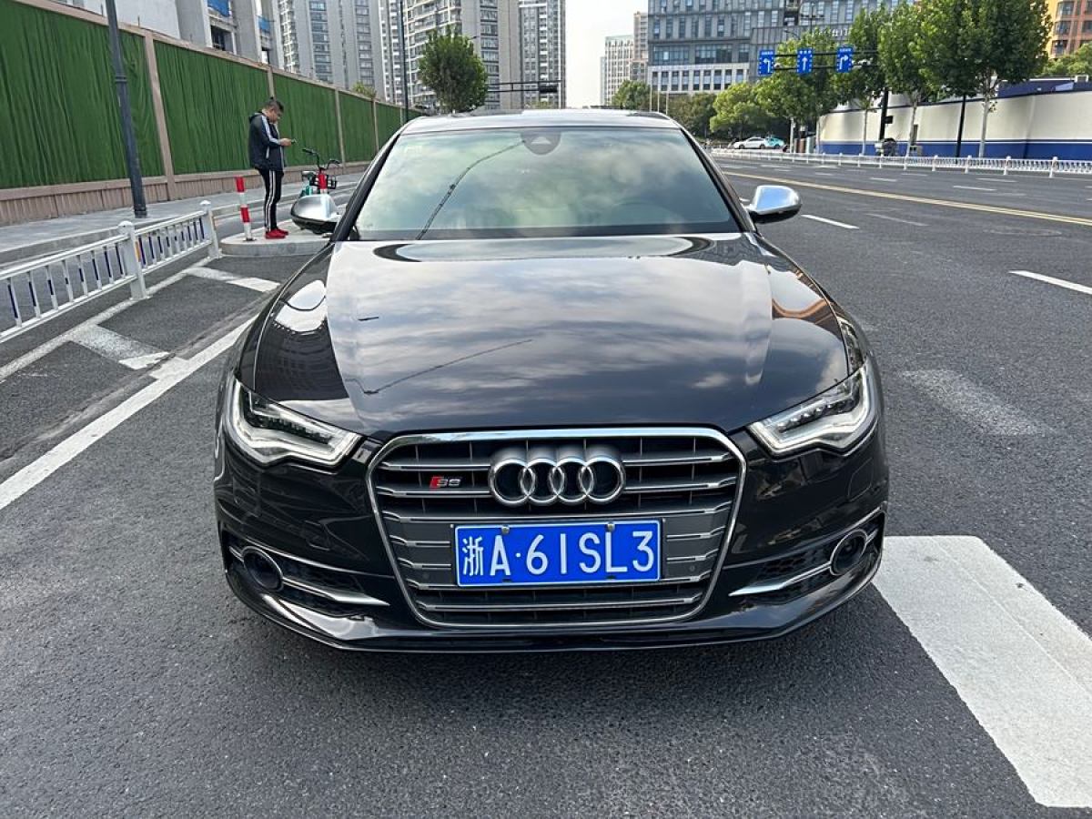 2015年12月奧迪 奧迪S6  2013款 S6 4.0TFSI