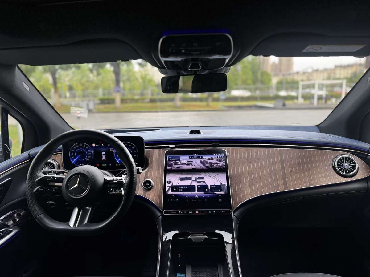 奔馳 奔馳EQE SUV  2023款 350 4MATIC 豪華版圖片