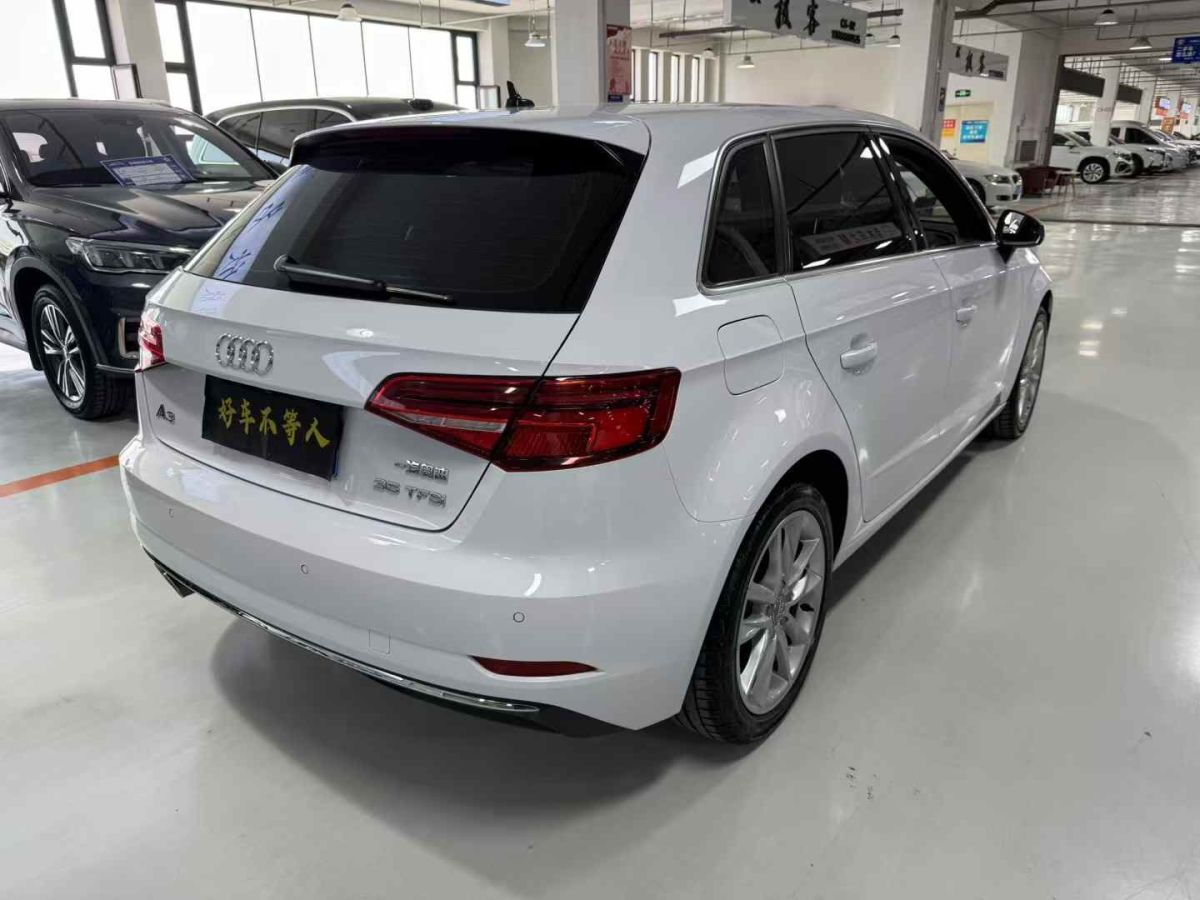 奧迪 奧迪A3  2019款 A3 35TFSI Limousine時尚型圖片