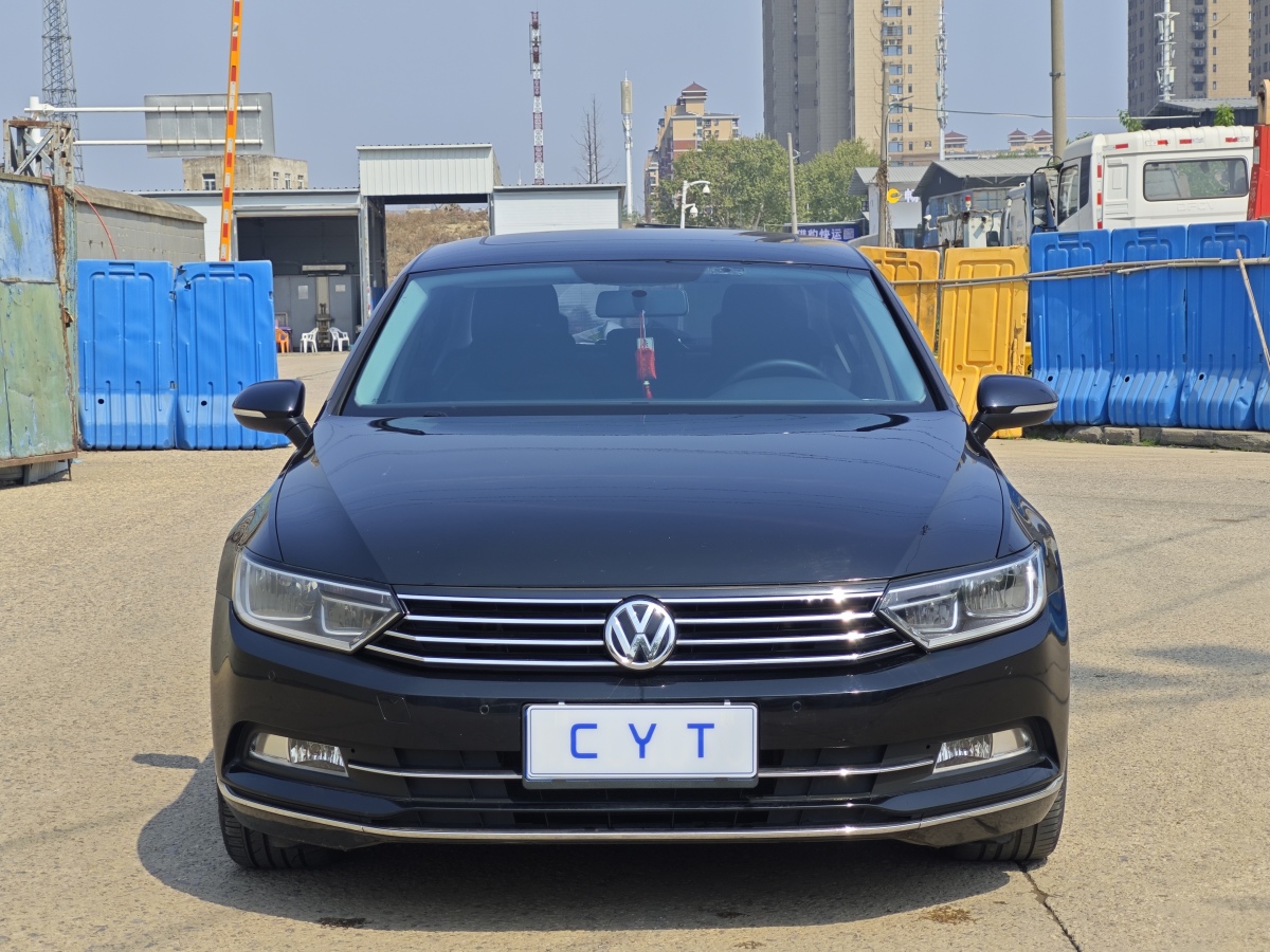 大眾 邁騰  2018款 330TSI DSG 領(lǐng)先型圖片