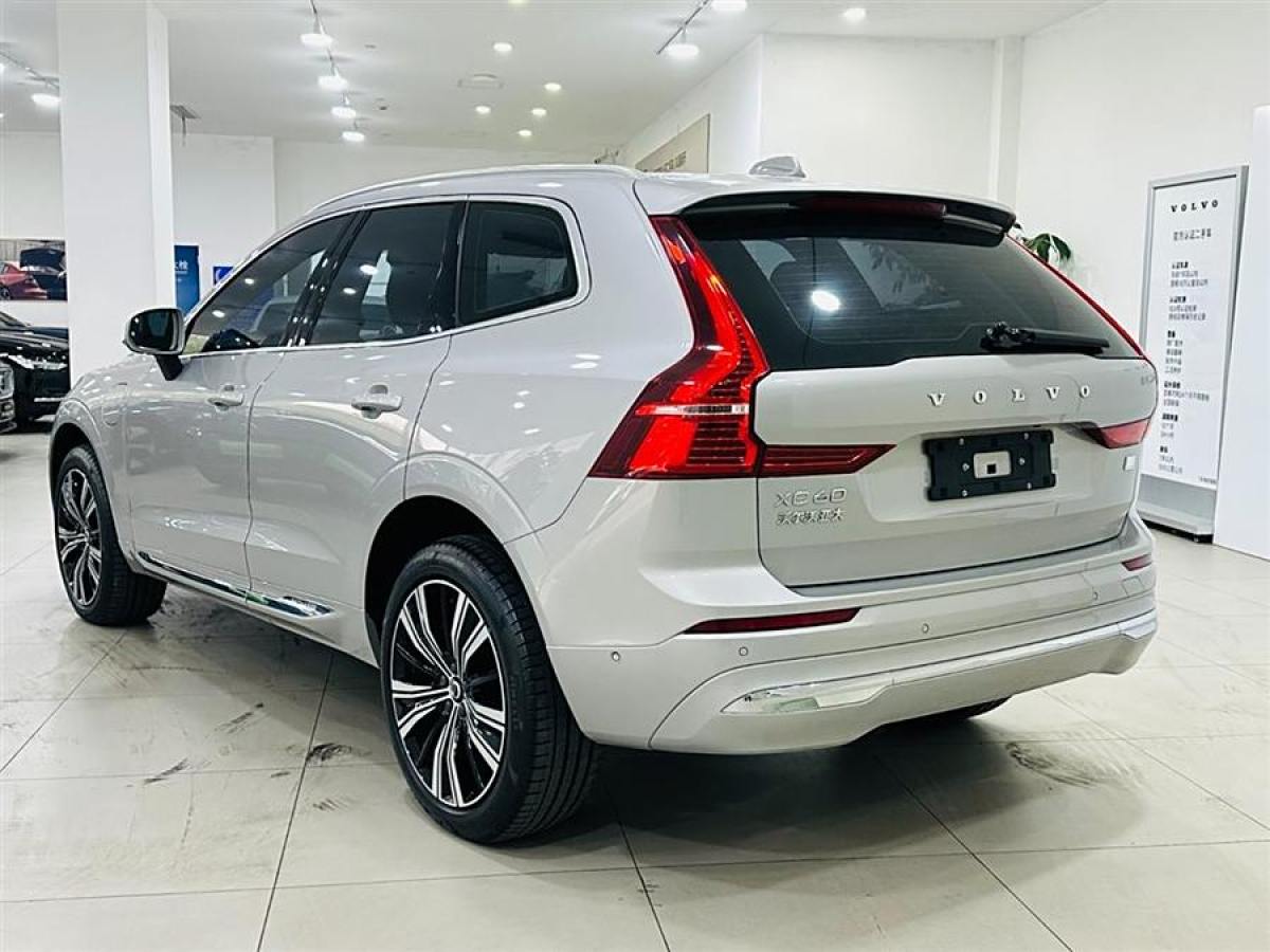 沃爾沃 XC60新能源  2025款 插電式混動 長續(xù)航四驅(qū)智雅豪華版圖片