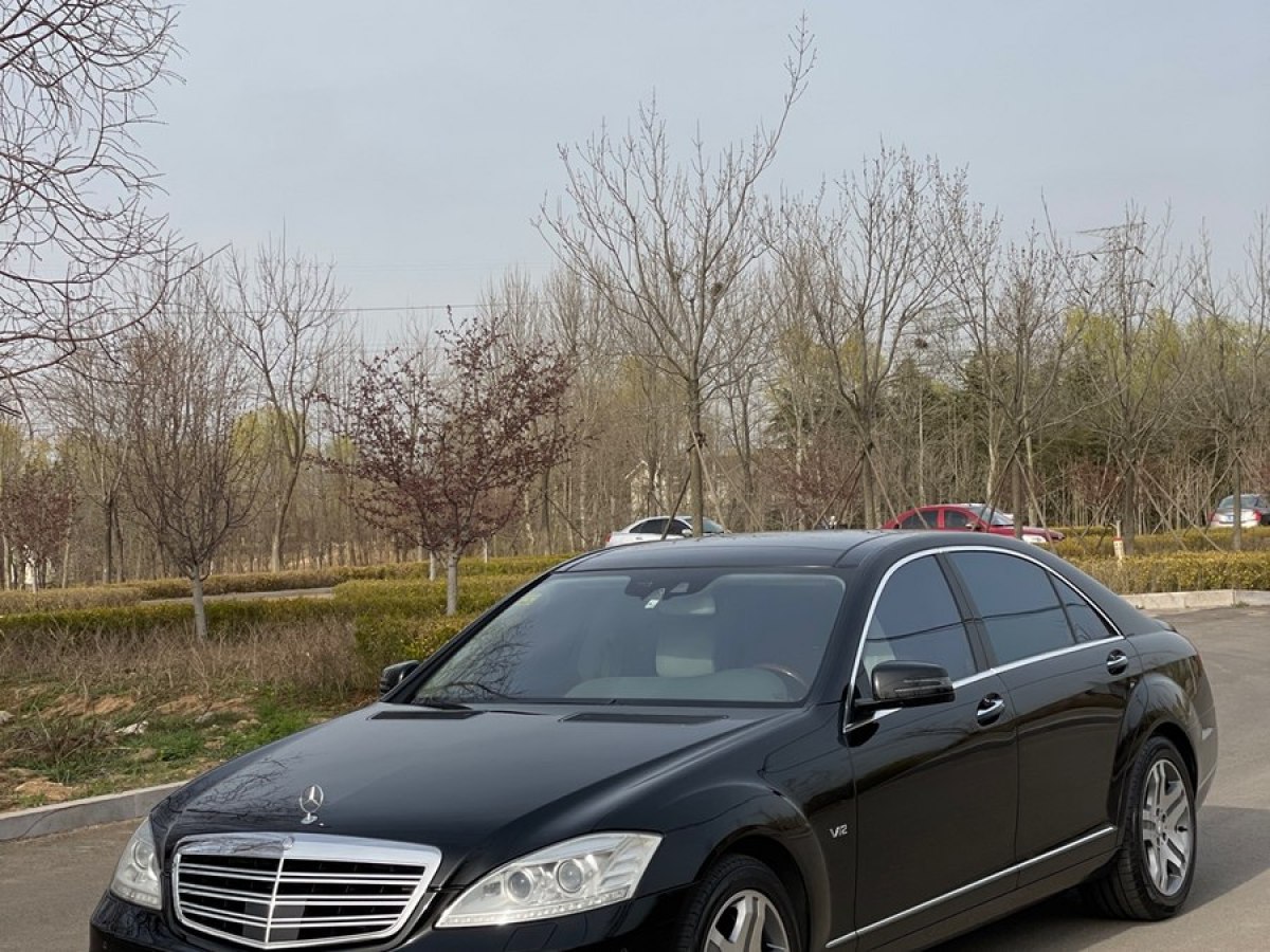 2012年2月奔驰 奔驰S级  2012款 S 600 L Grand Edition