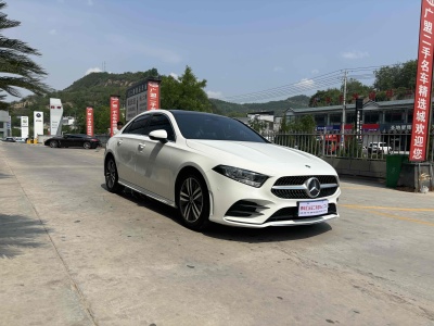 2020年3月 奔馳 奔馳A級(jí) 改款 A 180 L 運(yùn)動(dòng)轎車圖片