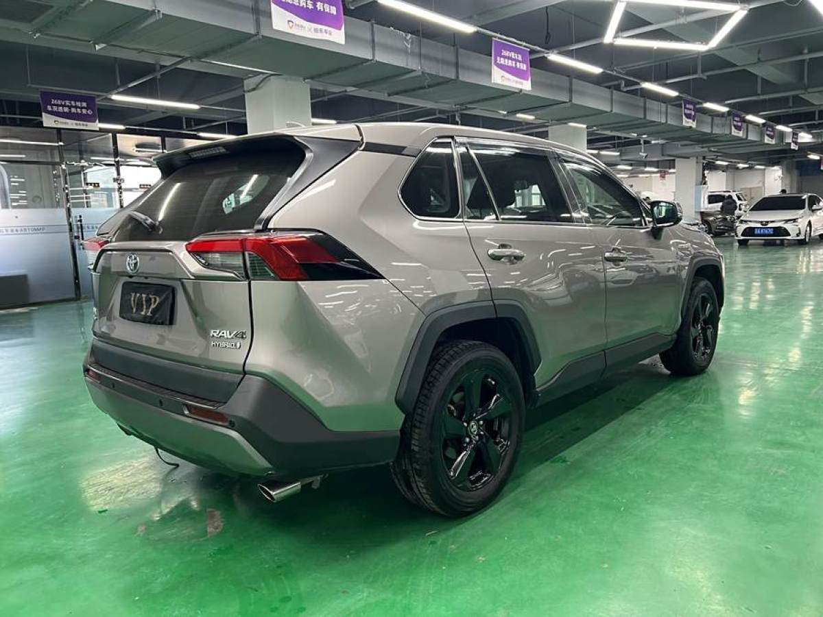 豐田 RAV4榮放  2023款 雙擎 2.5L E-CVT四驅(qū)精英Plus版圖片