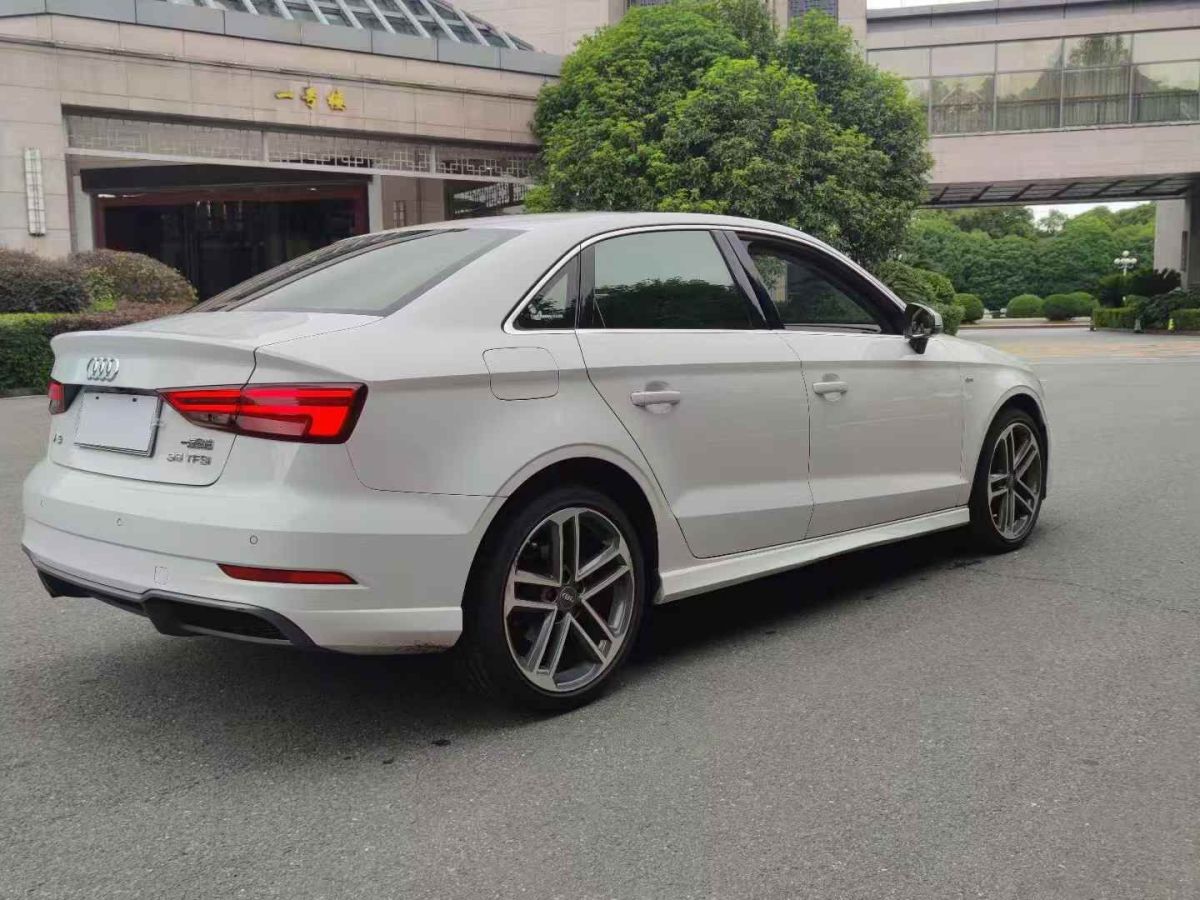 奧迪 奧迪A3  2017款 Cabriolet 40 TFSI圖片