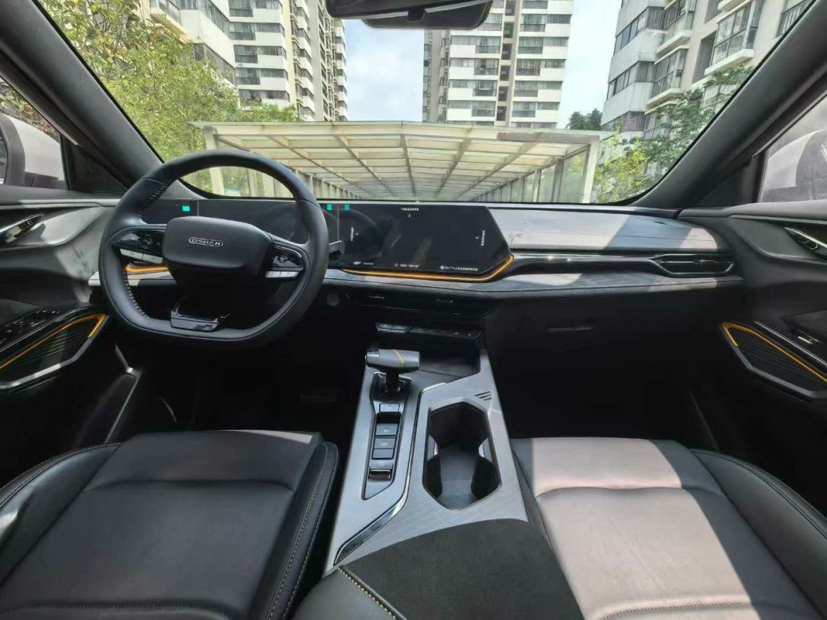 奔馳 奔馳GLC  2024款 GLC 300 4MATIC 轎跑SUV圖片