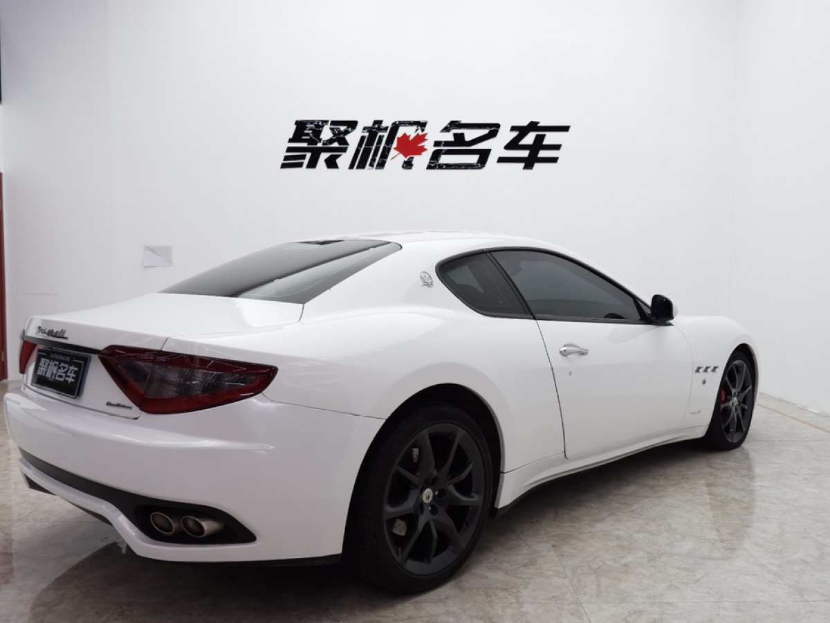 瑪莎拉蒂 GranTurismo  2007款 4.2L 標(biāo)準(zhǔn)版圖片