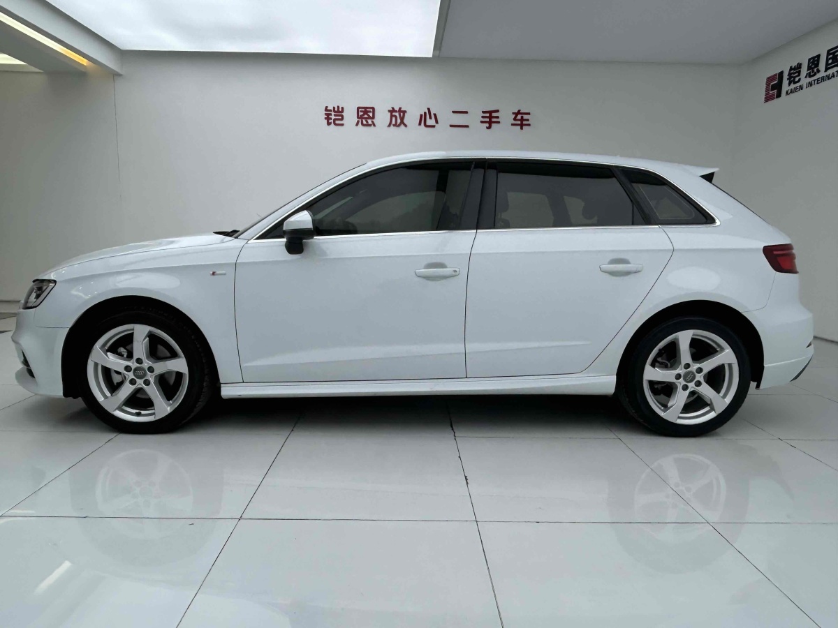 奧迪 奧迪A3  2016款 Sportback 35 TFSI 進(jìn)取型圖片