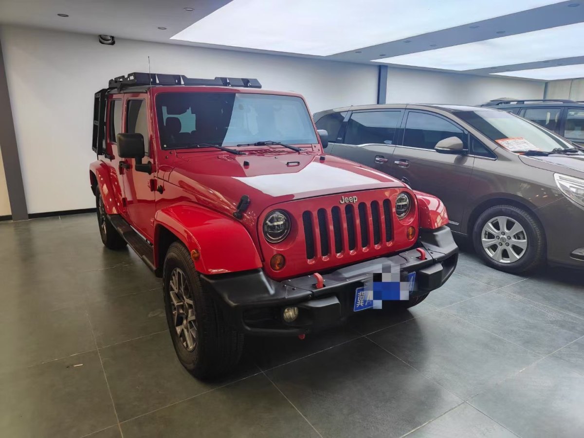 Jeep 牧馬人  2011款 3.8L Sahara 四門版圖片