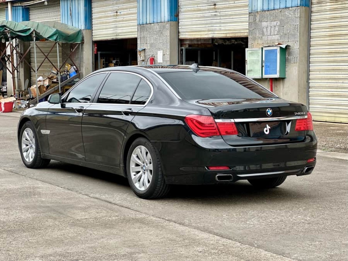 寶馬 寶馬7系  2013款 740Li 領(lǐng)先型圖片