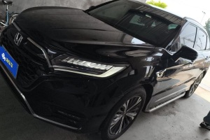 UR-V 本田 370TURBO 兩驅(qū)尊雅版