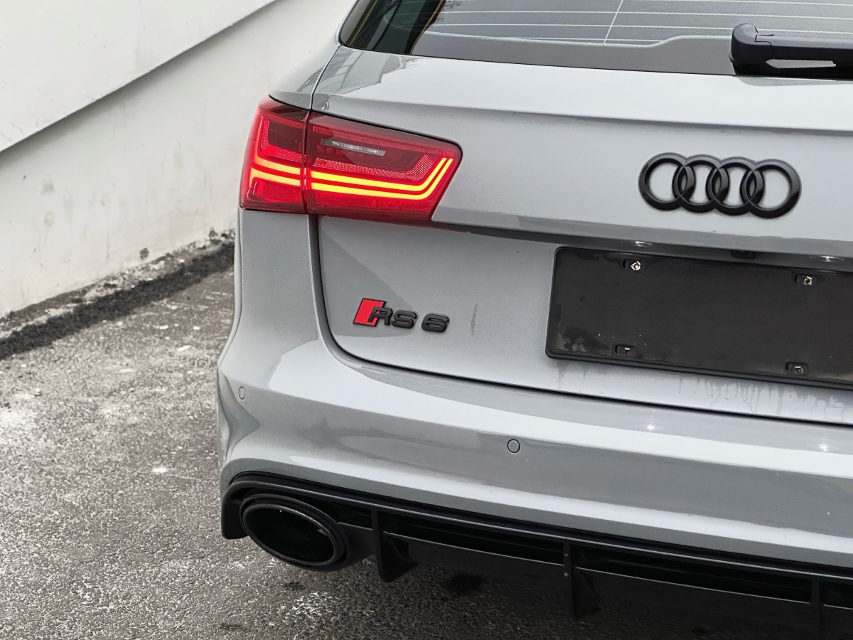 奧迪 奧迪RS 6  2016款 RS 6 4.0T Avant圖片