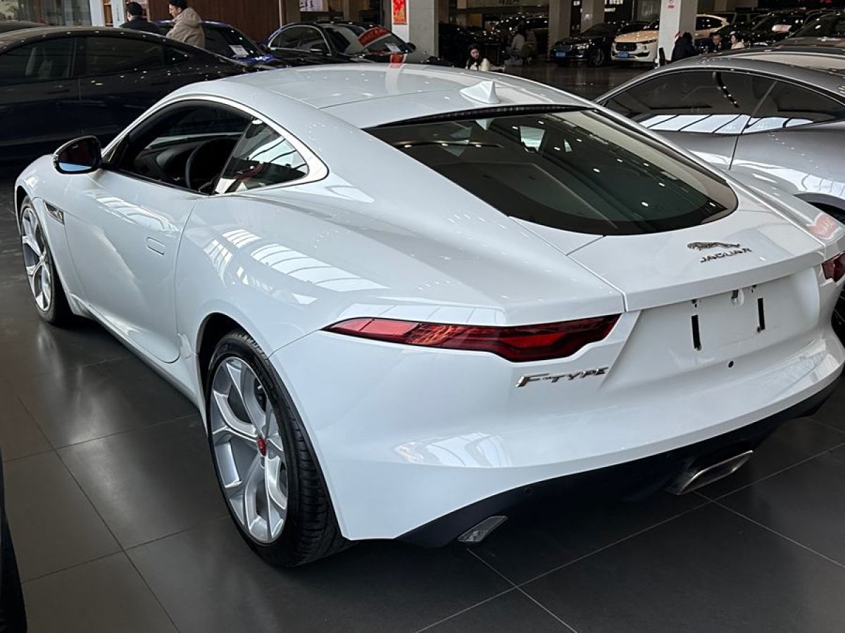 捷豹 F-TYPE  2021款 P300 后驅(qū)硬頂版圖片