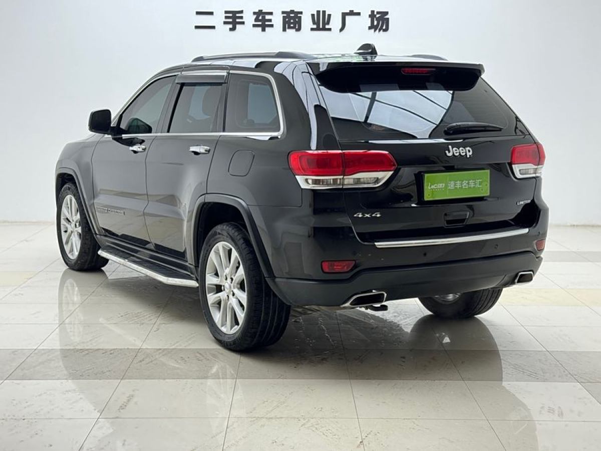 Jeep 大切諾基  2017款 3.0L 舒享導(dǎo)航版圖片