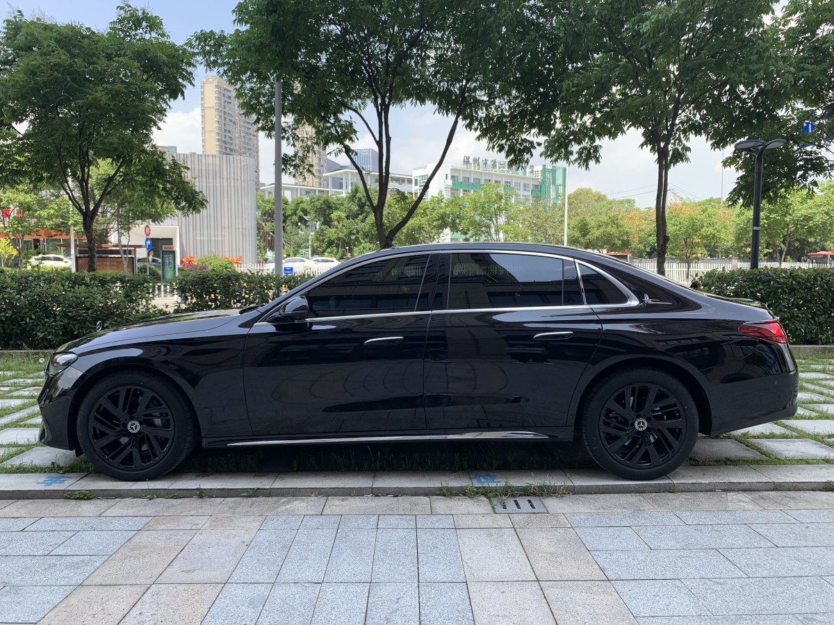 奔馳 奔馳E級  2019款 改款 E 300 L 豪華型圖片