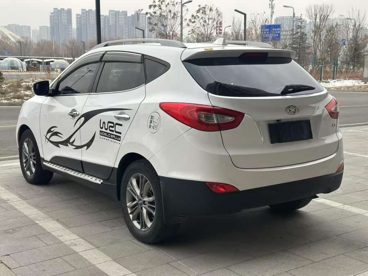 現(xiàn)代 ix35  2015款 2.0L 自動(dòng)兩驅(qū)智能型 國(guó)IV圖片