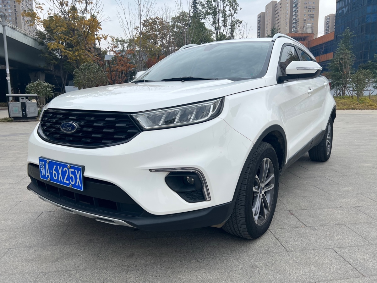 福特 领界  2020款 领界s ecoboost 145 cvt精领型图片