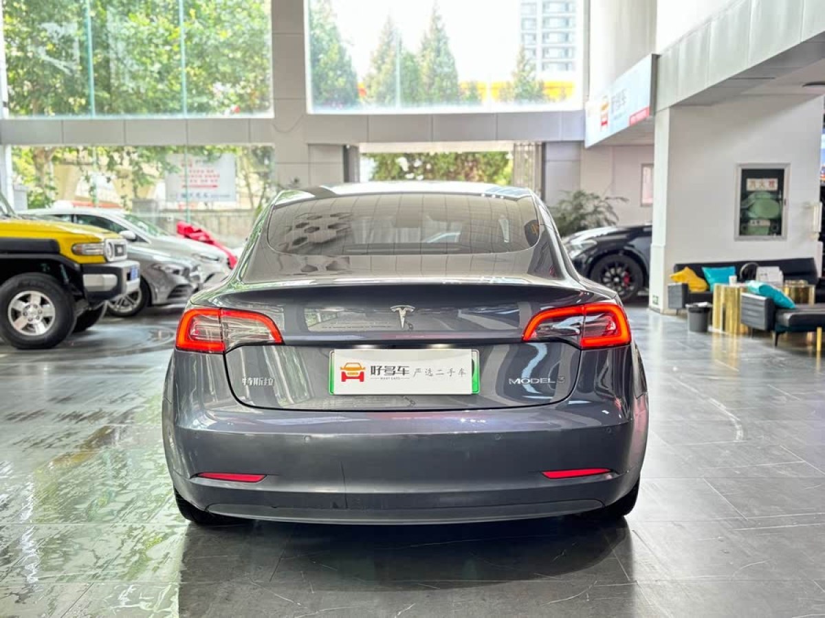 特斯拉 Model 3  2019款 標準續(xù)航后驅(qū)升級版圖片