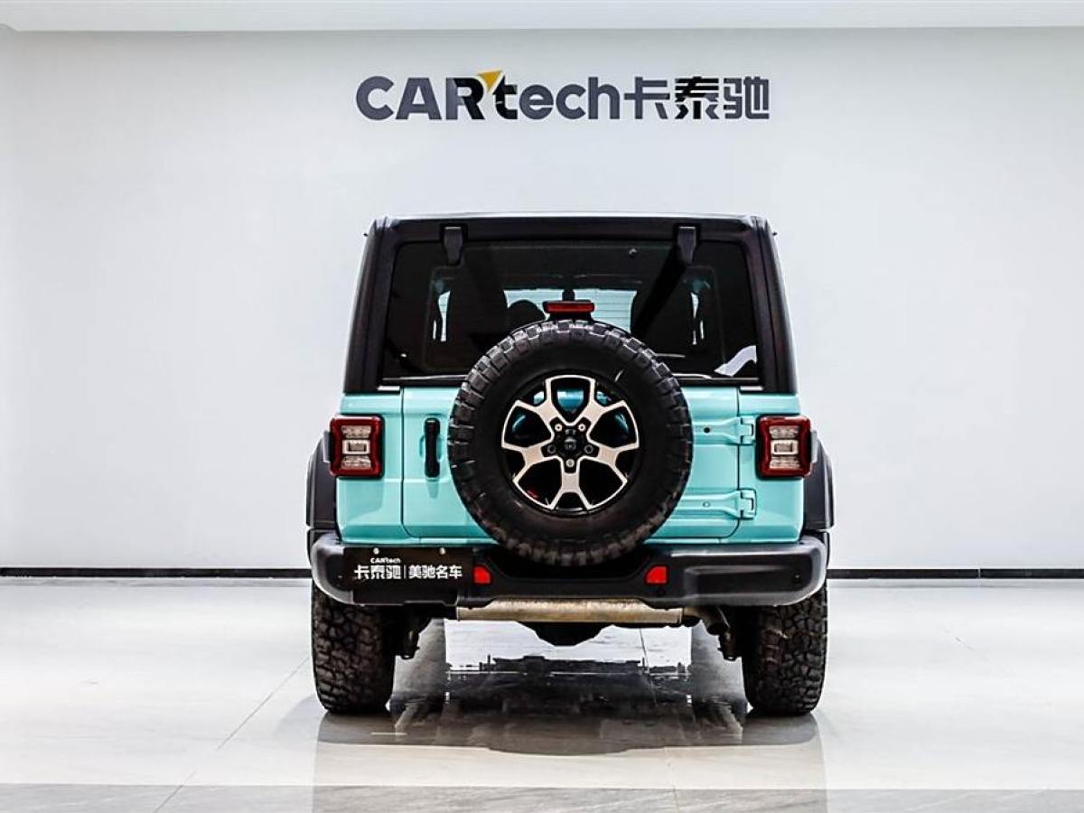 Jeep 牧馬人  2024款 2.0T 羅賓漢四門版圖片