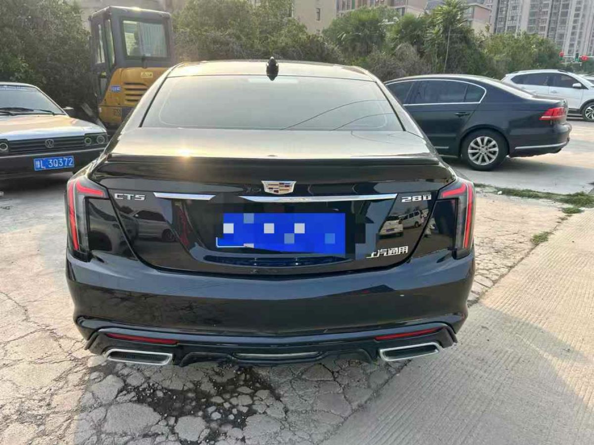 凱迪拉克 XT6  2021款 2.0T 七座兩驅(qū)豪華型圖片