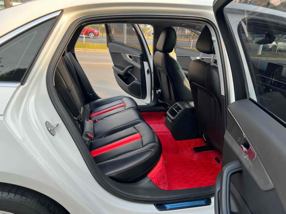 奧迪 奧迪A4L  2019款 40 TFSI 進(jìn)取型 國VI圖片