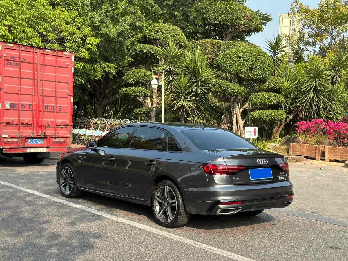 2022年1月奧迪 奧迪A4L  2022款 40 TFSI 豪華動感型