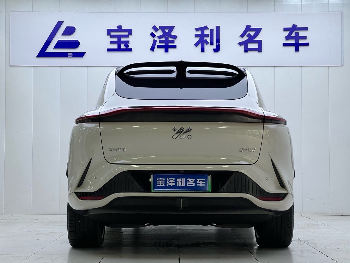 智己 智己LS7  2023款 100kWh Pro四驅(qū)版圖片