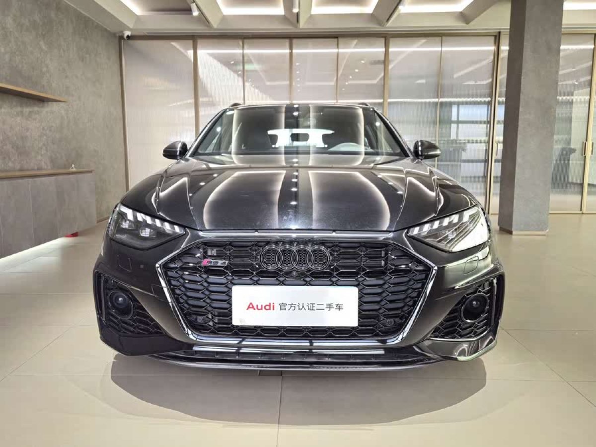奧迪 奧迪RS 4  2023款 RS4 Avant 暗金版圖片
