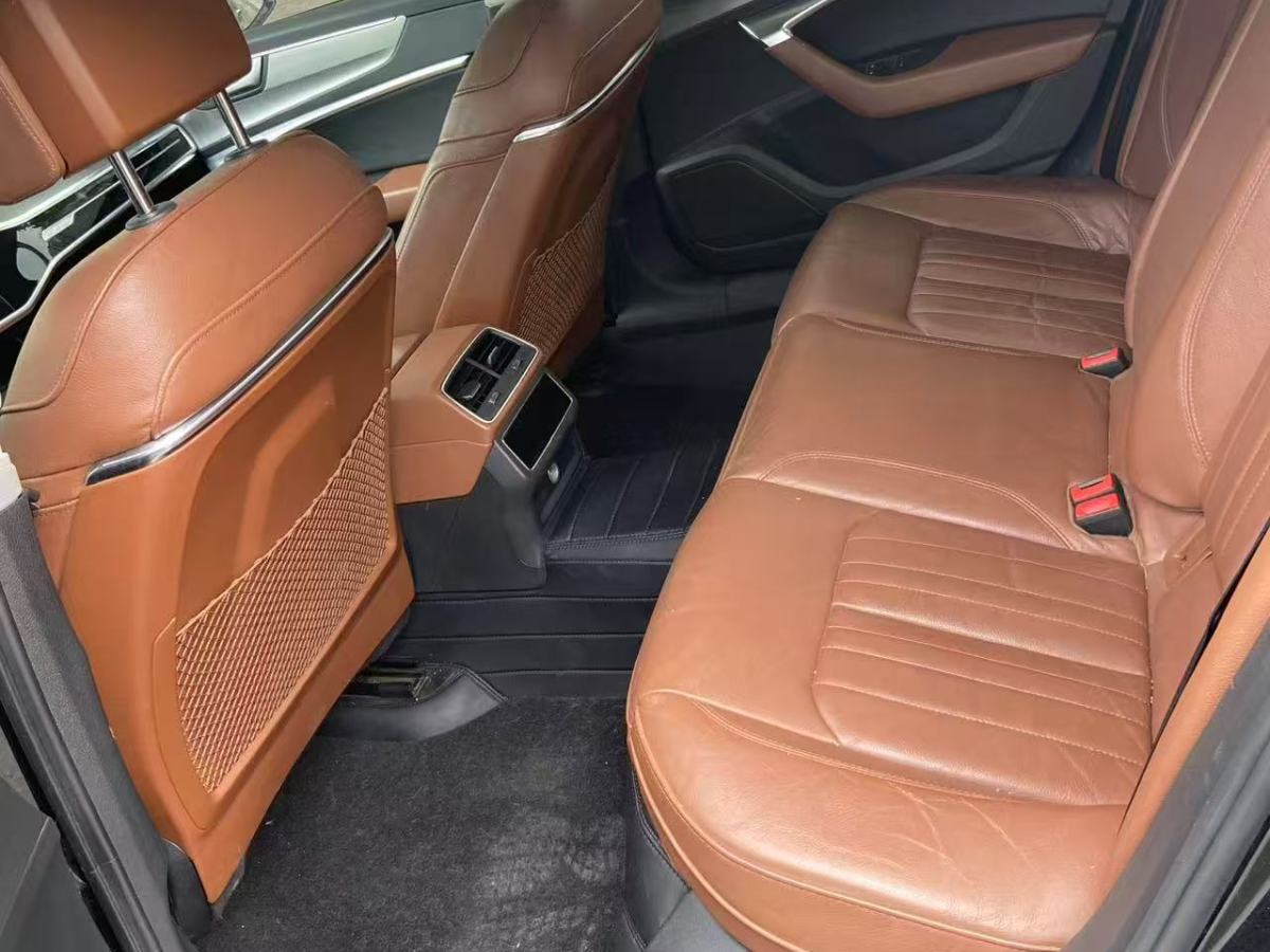 奧迪 奧迪A6L  2021款 45 TFSI 臻選致雅型圖片