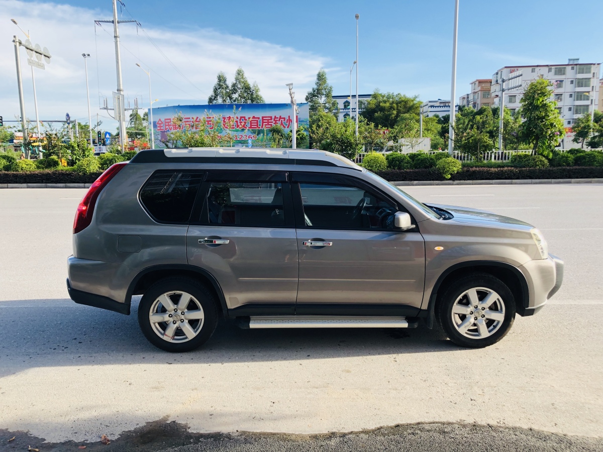 2011年9月日產 奇駿 2010款 2.5l cvt至尊版 4wd